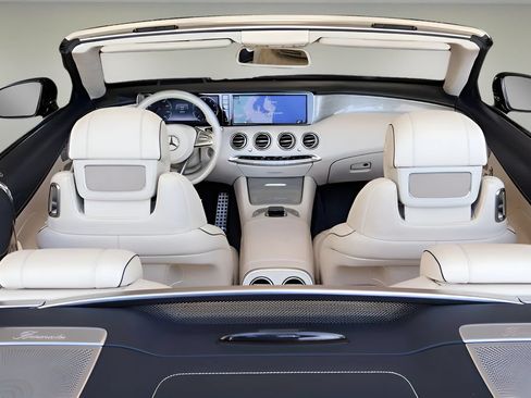 Used 2017 Mercedes-Benz S 550 Cabriolet image 16