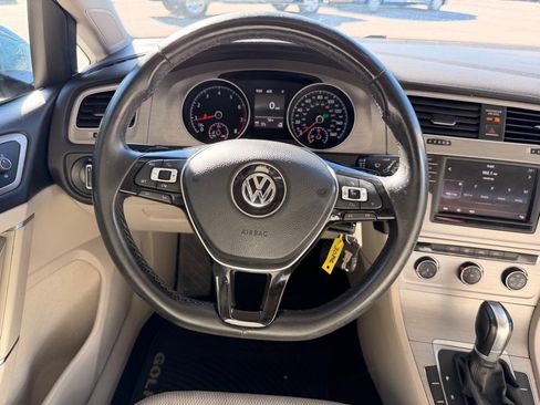 Used 2016 Volkswagen Golf S FWD image 19
