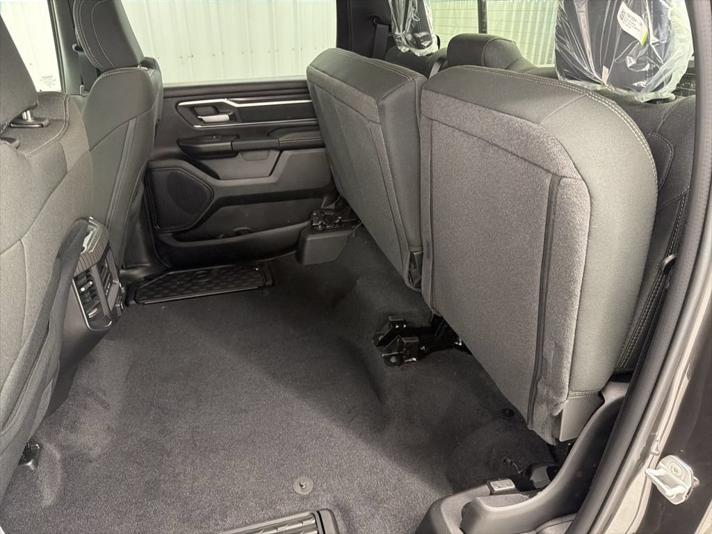 New 2026 RAM 1500 Big Horn AWD/4WD image 10