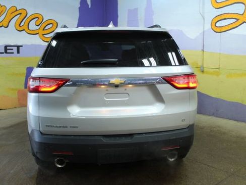Used 2020 Chevrolet Traverse LT w/ Driver Confidence II Package image 7