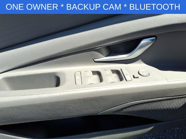 Used 2023 Hyundai Elantra SEL w/ Cargo Package FWD image 11