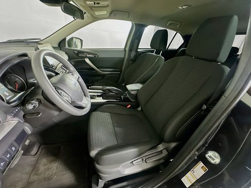 Used 2024 Mitsubishi Eclipse Cross LE image 13