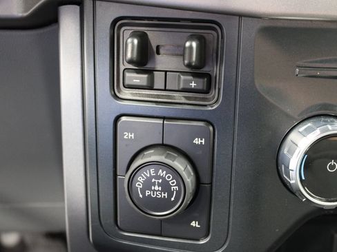 Used 2025 Ford F150 XLT w/ Equipment Group 301A Standard AWD/4WD image 57