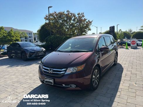 Used 2015 Honda Odyssey Touring image 1