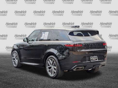 Used 2023 Land Rover Range Rover Sport SE Dynamic image 8