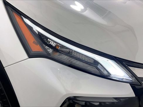 Used 2024 Nissan Rogue SL w/ SL Premium Package FWD image 36