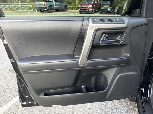 Used 2021 Toyota 4Runner SR5 image 17