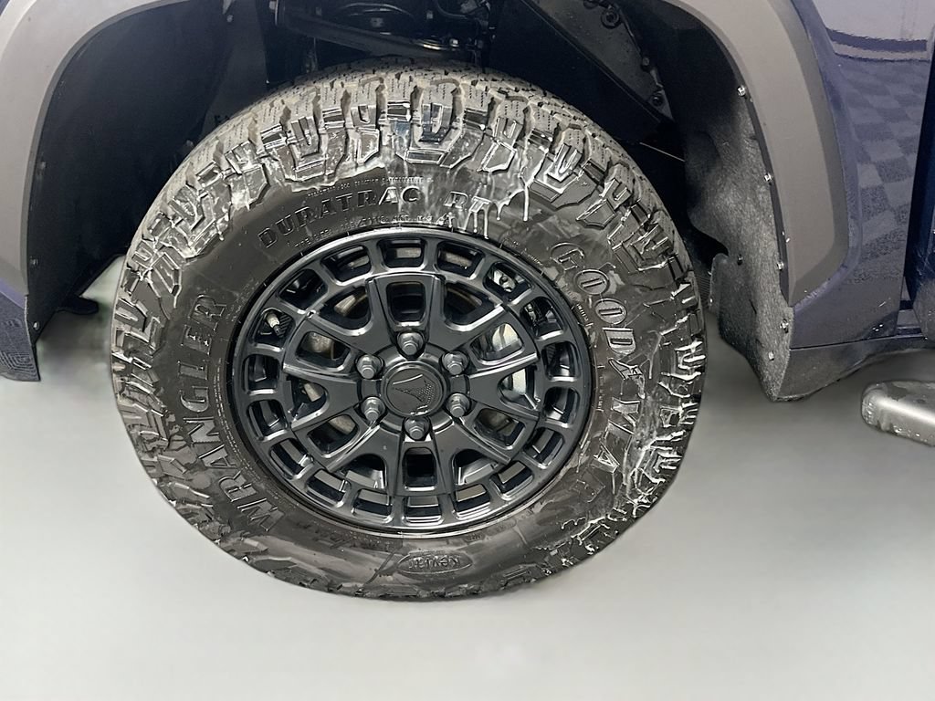 Certified 2026 Toyota Tundra SR5 w/ SR5 Premium Package AWD/4WD image 31