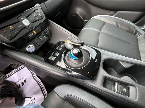 Certified 2022 Nissan Leaf SL Plus image 41