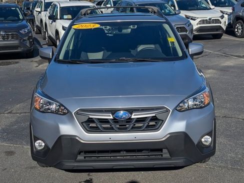 Used 2023 Subaru Crosstrek 2.0i Premium w/ Popular Package #3 image 2