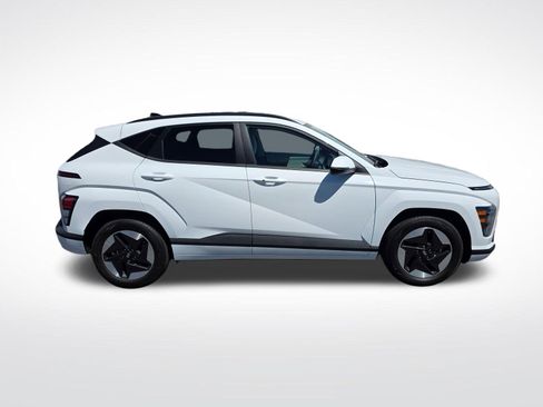 Used 2024 Hyundai Kona SEL FWD image 4