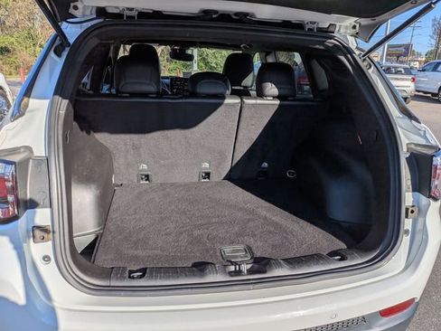 Used 2024 Jeep Compass Limited image 29