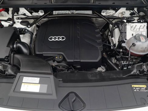 Used 2023 Audi Q5 2.0T Premium w/ Convenience Package AWD/4WD image 13
