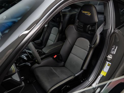 Used 2024 Porsche 911 GT3 RS RWD image 28