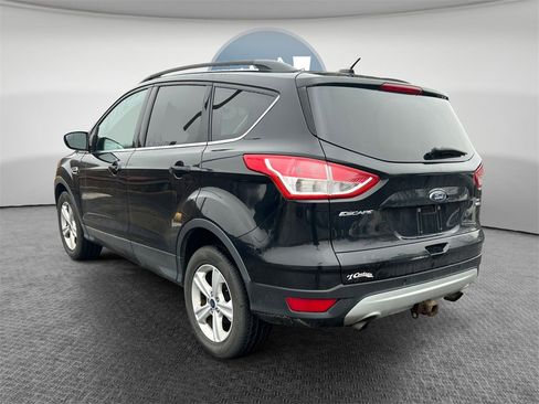 Used 2016 Ford Escape SE w/ Equipment Group 201A image 6