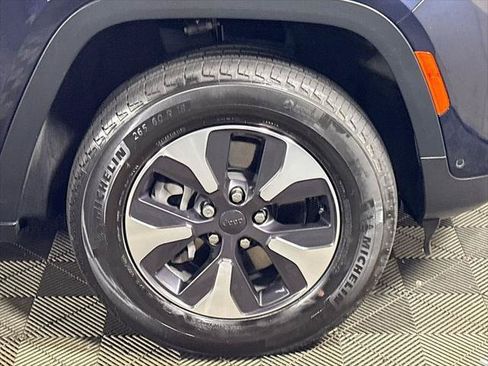 Certified 2024 Jeep Grand Cherokee Limited 4xe w/ Luxury Tech Group II AWD/4WD image 25