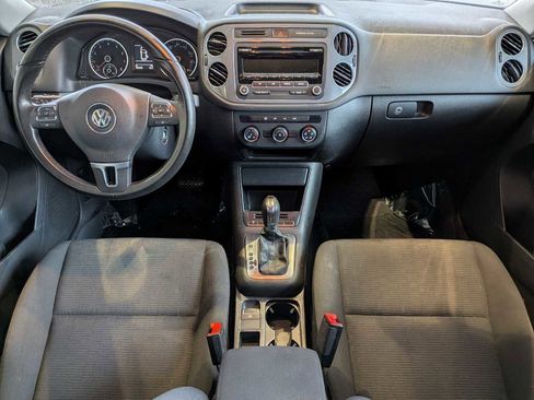 Used 2014 Volkswagen Tiguan S image 14