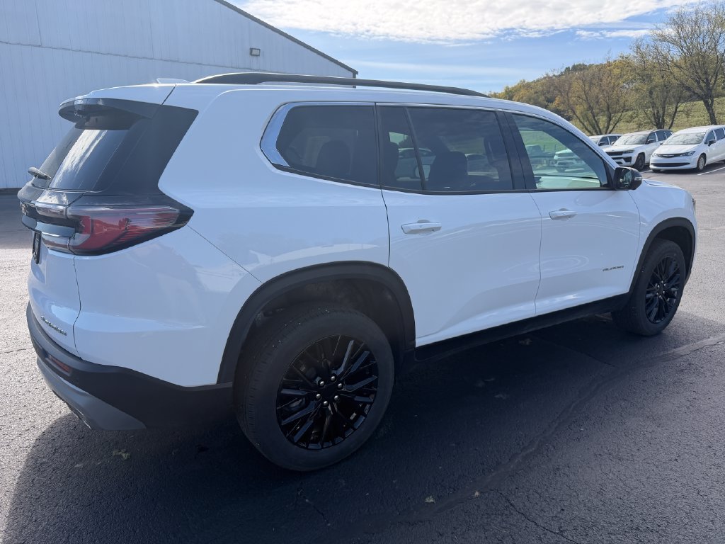 Used 2026 GMC Acadia Elevation w/ Elevation Premium Package AWD/4WD image 5