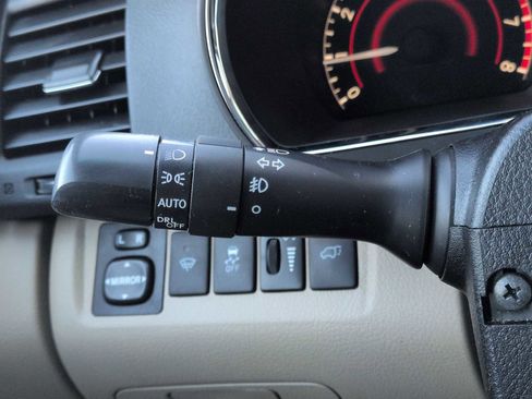 Used 2011 Toyota Highlander Limited image 29