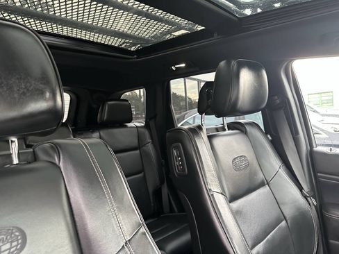 Used 2015 Jeep Grand Cherokee Overland w/ Advanced Technology Group AWD/4WD image 9