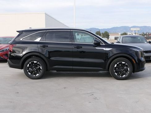 New 2026 Kia Sorento S FWD image 29