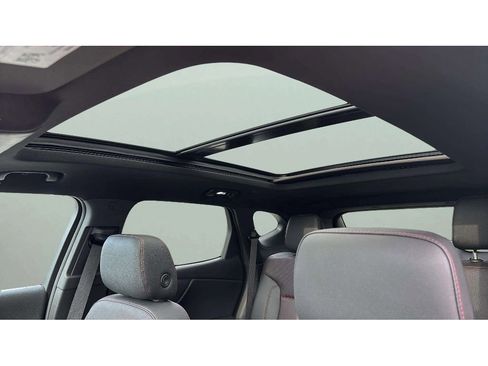 Used 2021 Chevrolet Blazer RS w/ Enhanced Convenience Package image 10