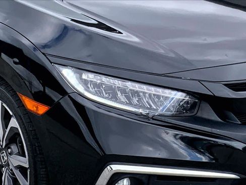 Used 2019 Honda Civic Touring image 25