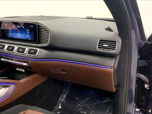 Used 2024 Mercedes-Benz GLE 63 AMG S image 27