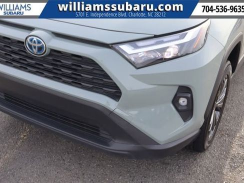 Used 2022 Toyota RAV4 XLE Premium image 10