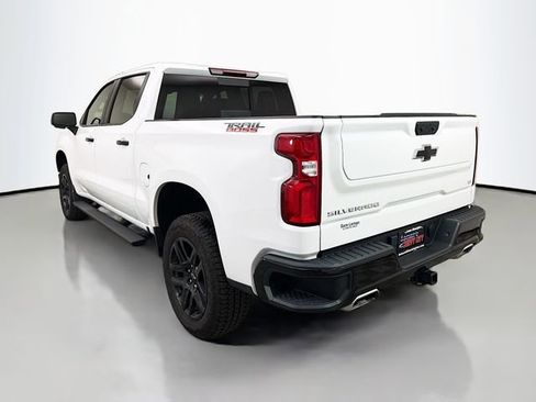 Used 2024 Chevrolet Silverado 1500 LT Trail Boss w/ Convenience Package II image 6