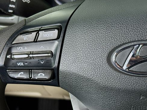 Used 2019 Hyundai Elantra SEL image 13