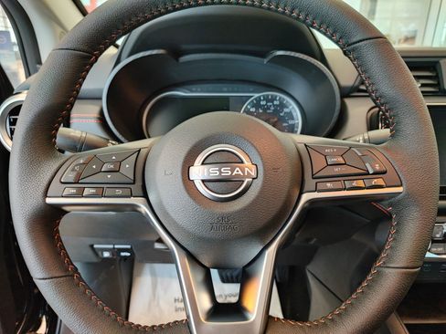 New 2025 Nissan Versa SR w/ Trunk Package FWD image 17