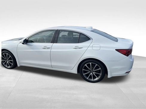 Used 2017 Acura TLX V6 w/ Technology Package FWD image 3