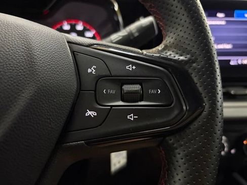 Used 2024 Chevrolet Trax RS w/ Driver Confidence Package FWD image 59