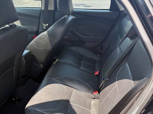 Used 2016 Ford Focus SE w/ Equipment Group 201A FWD image 25