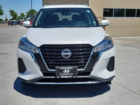 Used 2024 Nissan Kicks SV FWD image 8