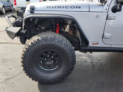 Used 2013 Jeep Wrangler Rubicon w/ PWR Convenience Group AWD/4WD image 13