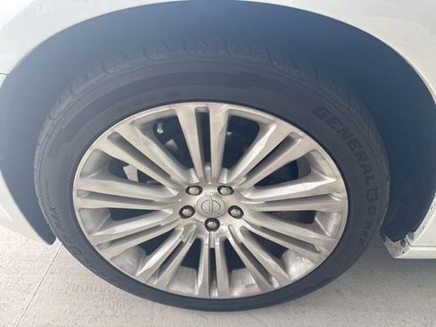 Used 2012 Chrysler 300 Limited RWD image 12