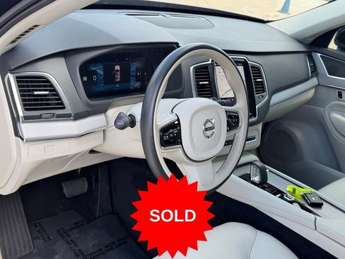 Certified 2025 Volvo XC90 B5 Core w/ Protection Package Premier AWD/4WD image 16