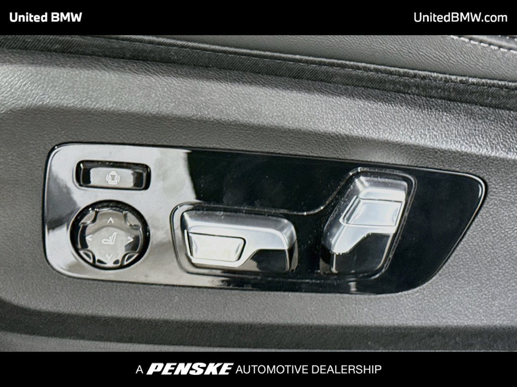 Used 2024 BMW X5 xDrive40i w/ M Sport Package AWD/4WD image 11