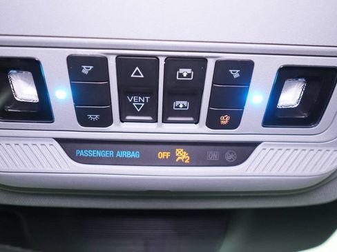 Used 2022 Ford Explorer XLT w/ Equipment Group 202A AWD/4WD image 48