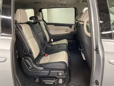Certified 2026 Honda Odyssey Elite image 18