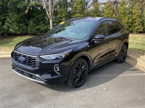 Used 2023 Ford Escape ST-Line Elite image 3