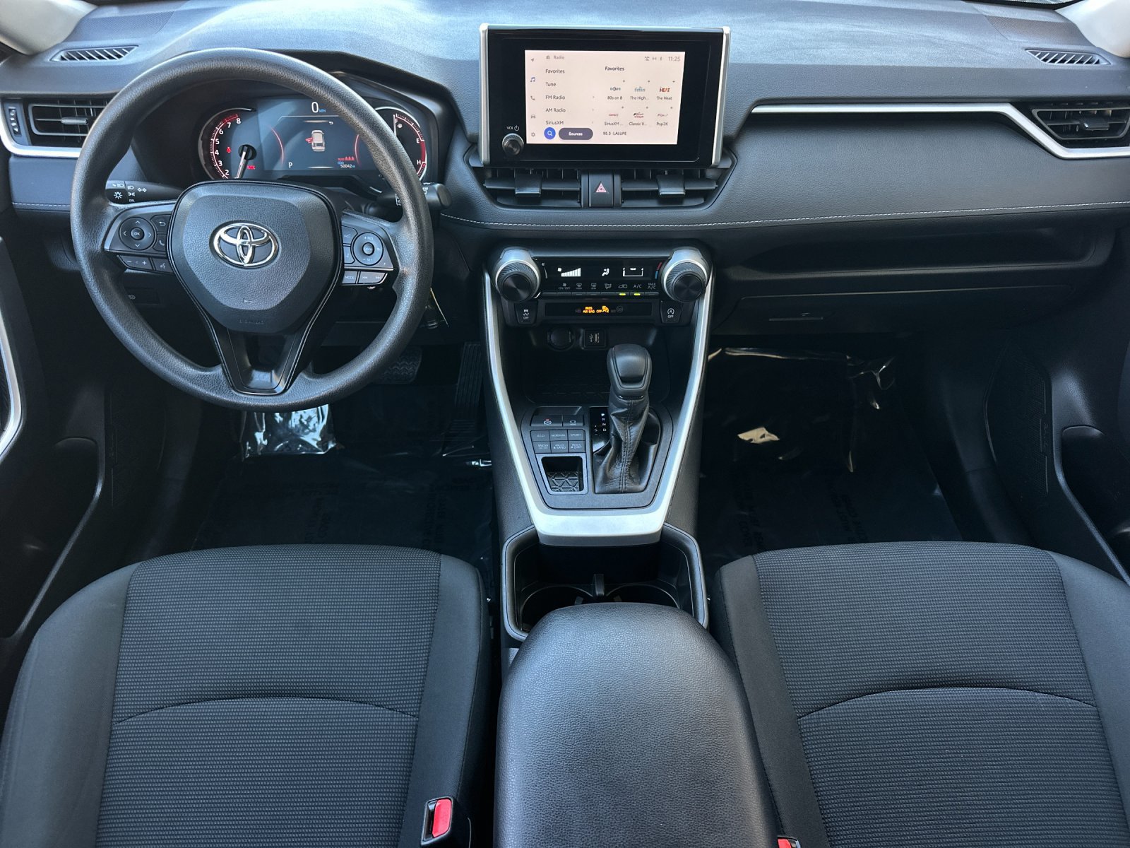 Used 2025 Toyota RAV4 LE AWD/4WD image 12