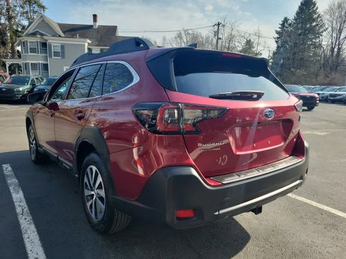 Used 2024 Subaru Outback Premium image 6