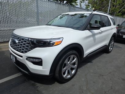Used 2020 Ford Explorer Platinum w/ Premium Technology Package