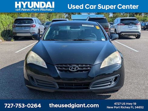 Used 2011 Hyundai Genesis 2.0T RWD image 8