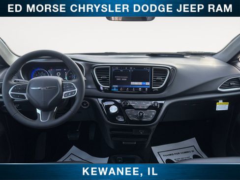 New 2026 Chrysler Voyager LX image 10