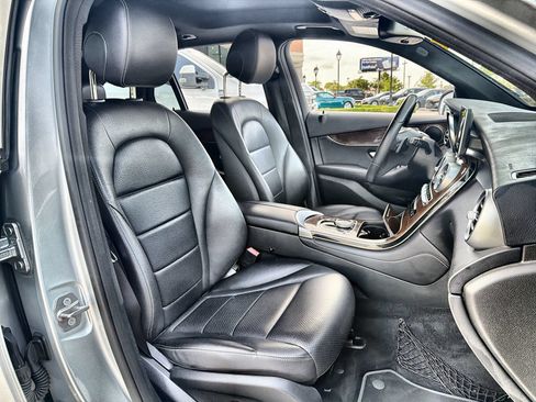 Used 2018 Mercedes-Benz GLC 300 image 24