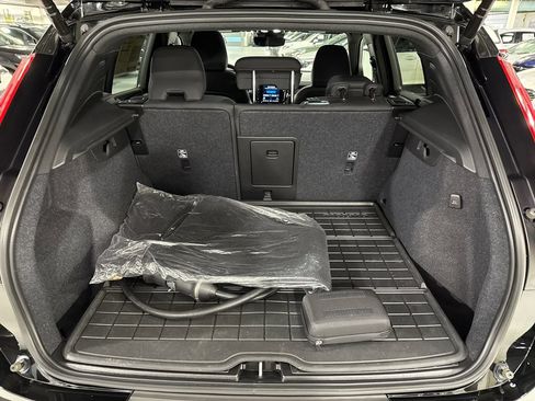 Certified 2023 Volvo XC40 Recharge Plus w/ Protection Package Premier AWD/4WD image 25